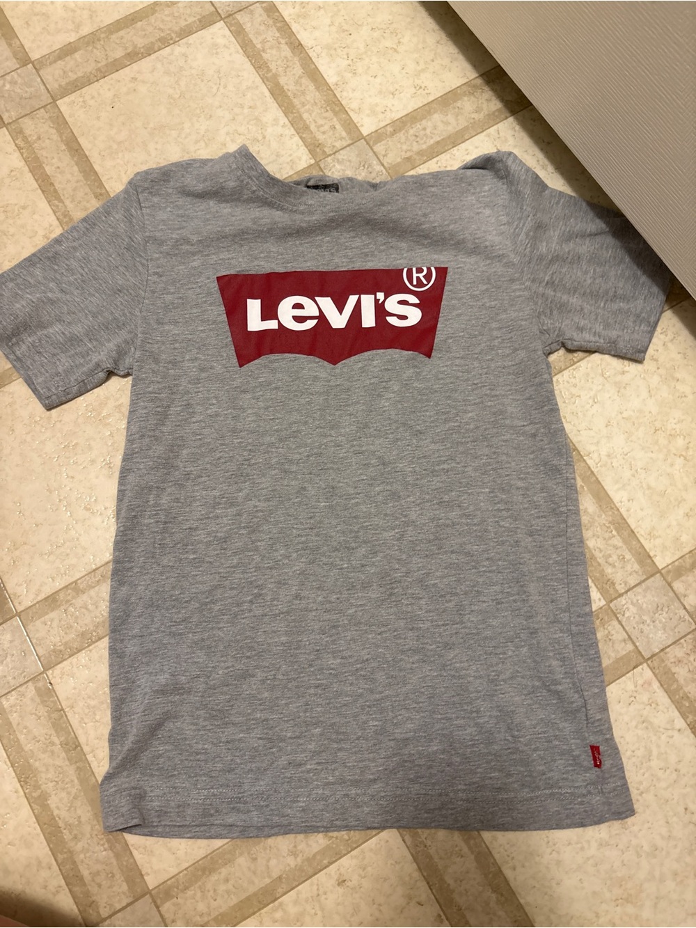 Levi's Gray T-Shirt with Red Logo Patch